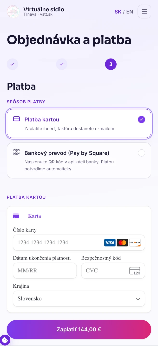 Mobilný kartový platobný formulár.